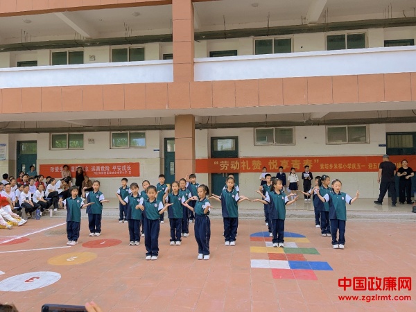 图片3.jpg